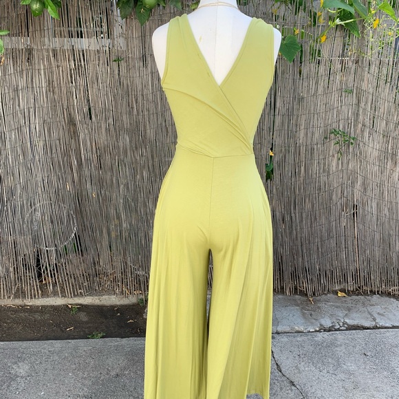 Jumpsuit - Picture 4 of 5